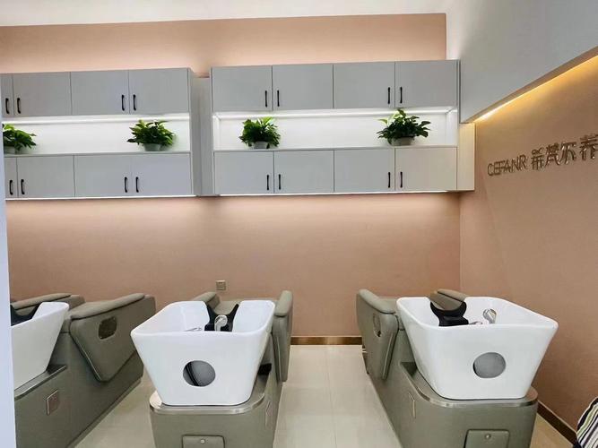 公司经营范围包括:生产,销售:日用品,化妆品,保健用品,消毒剂,沐浴